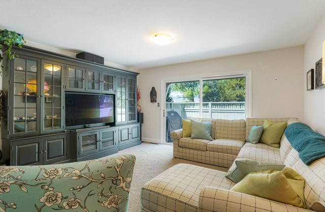 Family-Friendly Retreat near Rocky Mountain Adventure. Pet Friendly!