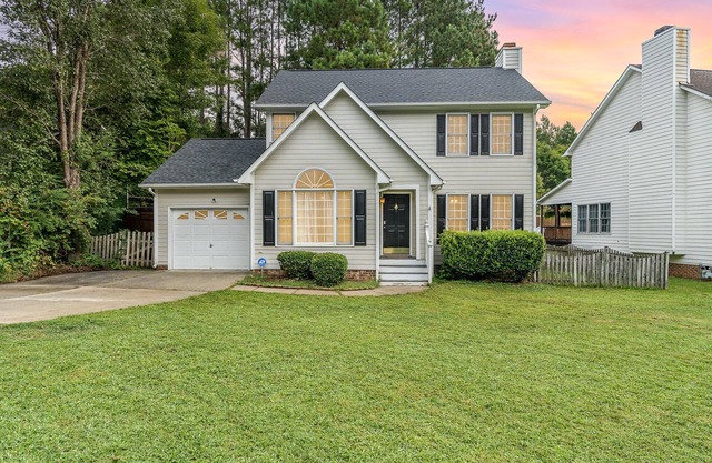Family Friendly Retreat in RDU with all the convenience - 3 Bd/2.5 Ba