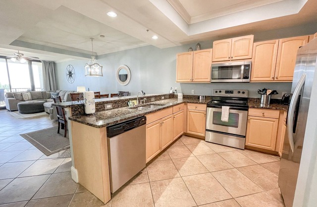 Family Friendly Gulf Front Condo Recently Remodeled! Gulf Front View Sleeps 6