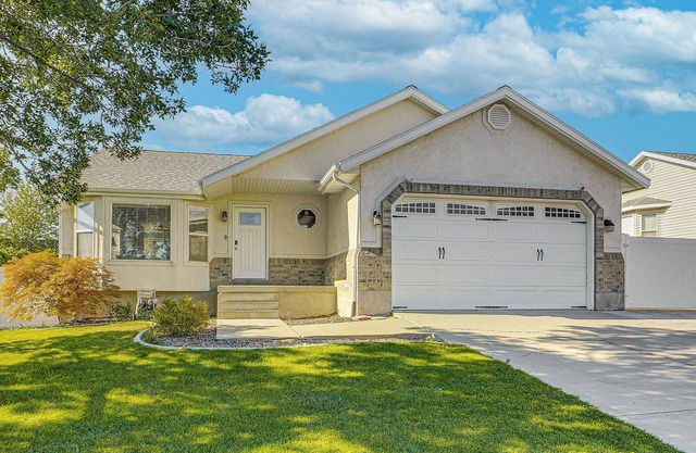 Family Home w/Fenced Yard Between Provo & SLC!