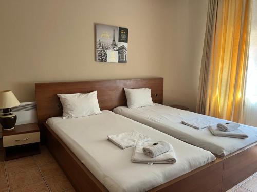 Family Hotel Square