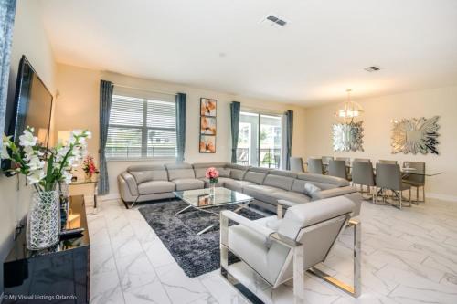 Family Oasis at Champions Gate Full Kitchen Heated Pool & Spa Sleep 26 Near Omni Hotel