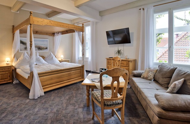 Family room hotel with shower and toilet