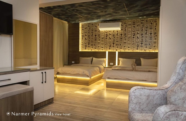 Family Suite 101 few steps from the Great Pyramids