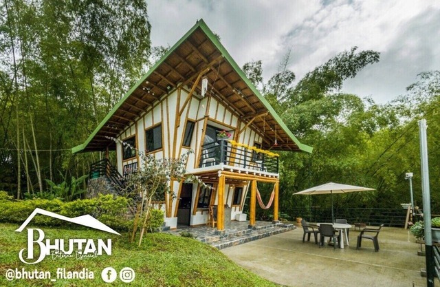 Family suite for 4 with a private bathroom, kitchen, Terrace and living area