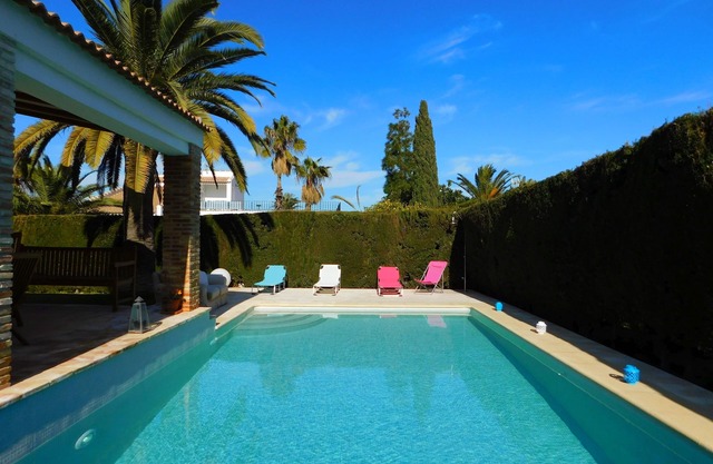 Fantastic 4 bed 2 bath Villa with Private pool and large private garden