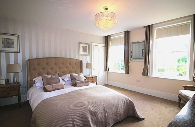 Fantastic Victorian luxury apartment