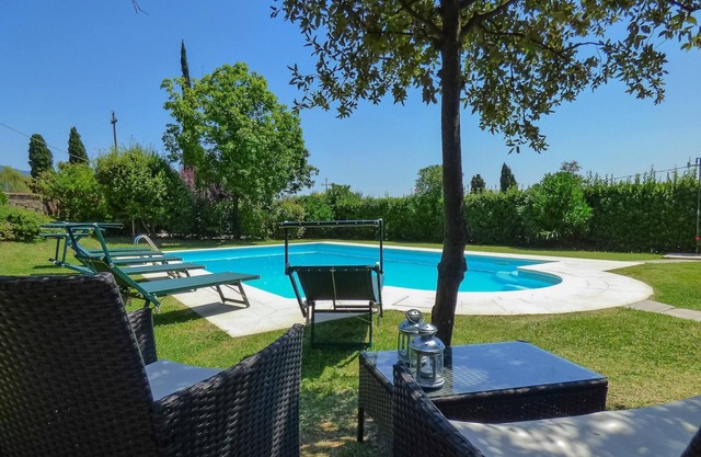 Farba, apartment in a small wine farm with swimming pool