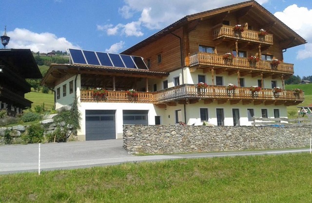 Farm holidays Selbstversorgerhaus 14 people