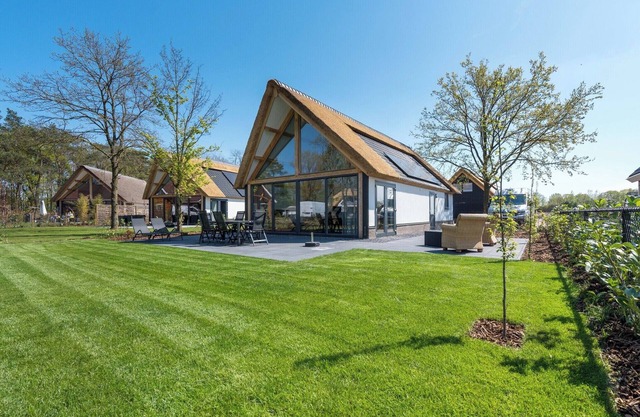 Farm Lodge 669 - Three Bedroom Resort, Sleeps 6