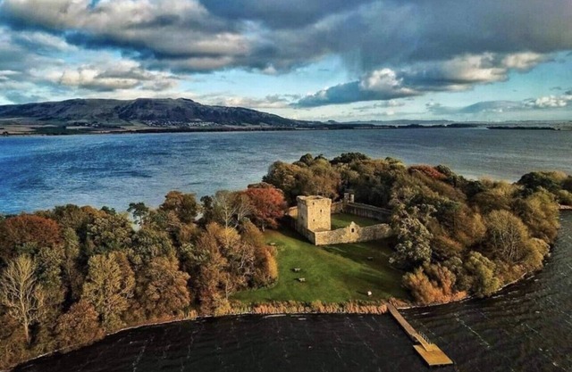 Farm retreat in the beautiful Scottish countryside, yet central for exploring