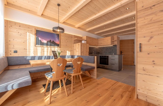 Farmhouse 'Apt Aurora' with Mountain View, Shared Garden and Wi-Fi