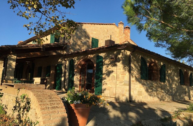 Farmhouse in Pisan Hills with Pool