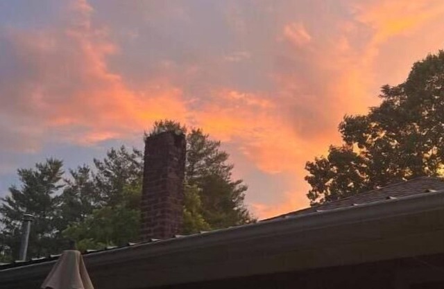 Farmhouse style close to everything! 2 bedroom