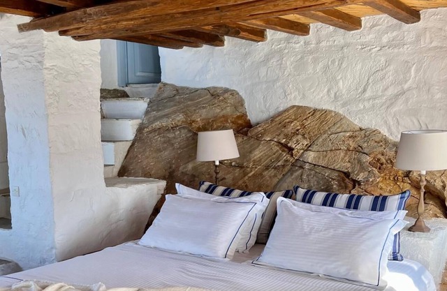 Faros Villa Guest House