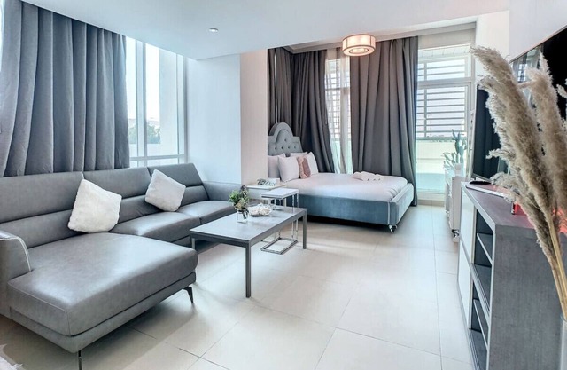 Fashionable Studio in Al Sufouh