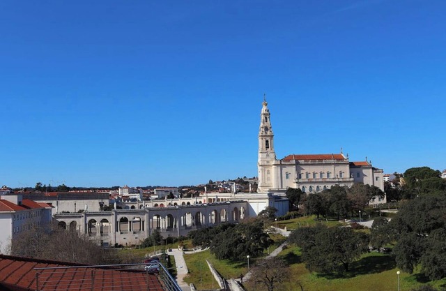 Fatima Experience 50 meters from the Sanctuary of Fátima