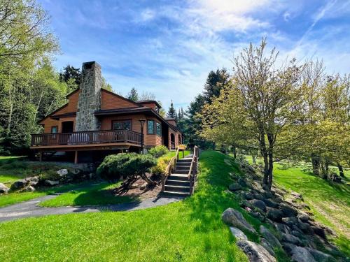 FC39 Entry level Bretton Woods Cottage on beginner ski trail