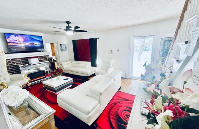Fearlessrose vacation Rental 89