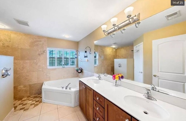 Feel like home. single home in upscale gated community with great amenities.