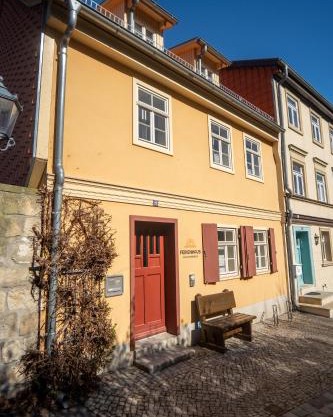 Ferienhaus Schlossberg mit Infrarot-Kabine und Stellplatz