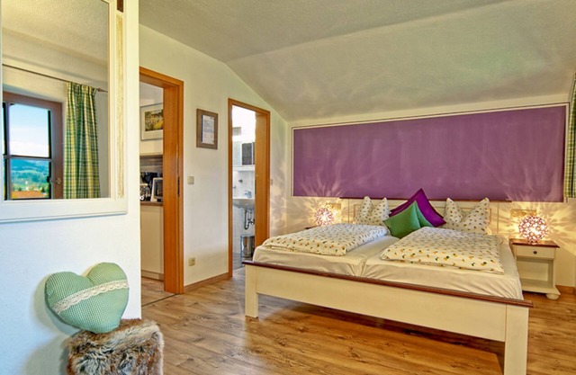 Ferienwohnung Kehlstein, für 1 bis 2 Personen, 35 qm, mit Dusche/WC, Balkon