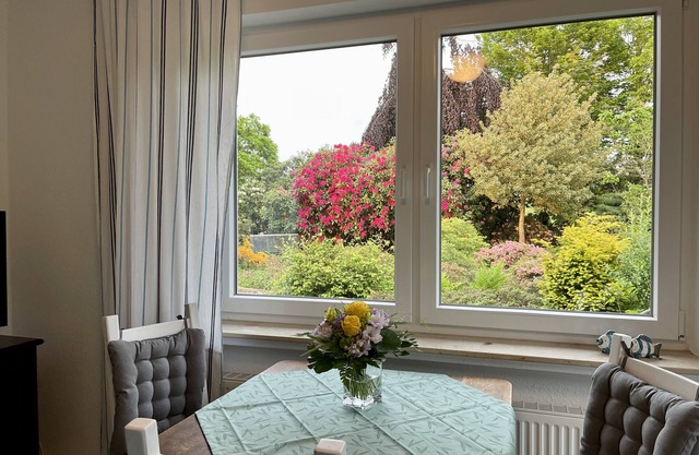 Ferienwohnung im Grünen mit Eigenem Garten