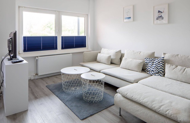Ferienwohnung Küstenwind, Fussläufig vom Strand, Wlan, Eigene Terrasse, Sky