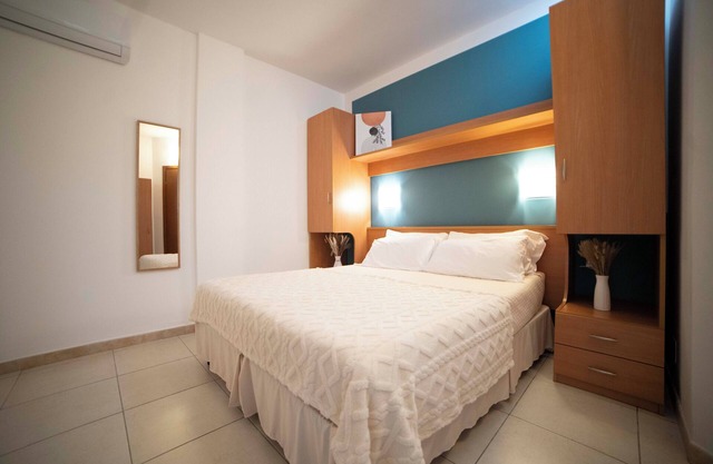 Ferienwohnung ulivo mit Pool und Privatstrand