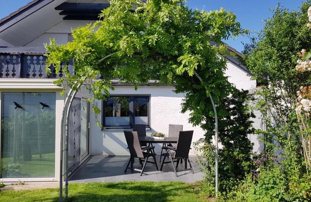 Ferienwohnungen Lilie Und Dahlie