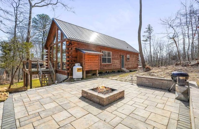Fern Woods A modern take on Hocking Hills cabins