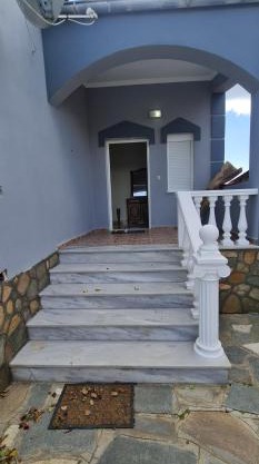 Fertoun apartment