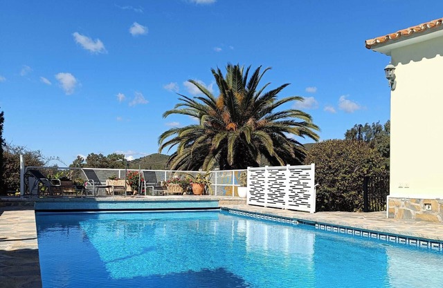 Finca Montebello - Mediterranean flair on a luxury finca, 2 villa pool & sea views