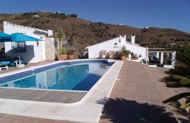 Finca with fantastic sea view and pool on a 3000m² property