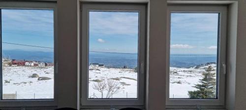 Fireplace 4 Bedrooms 1500 M