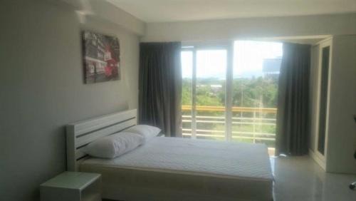 First Hin Nam Condo