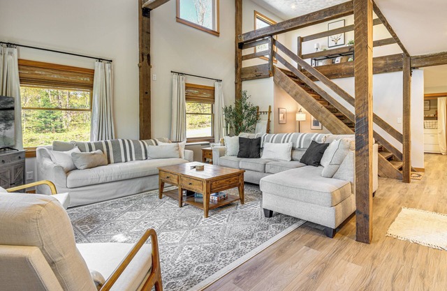 Fish, Hike & Ski: Spacious Family Escape in Eden