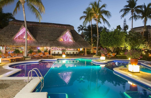 Flamingo Vallarta Hotel & Marina