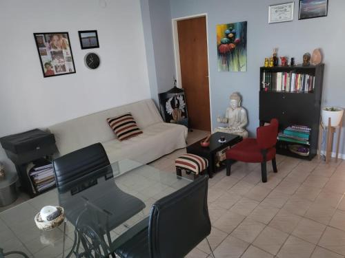 FLAT Fleming Martinez