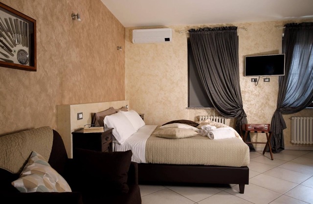 flat 'Golden Sands' with swimming pool