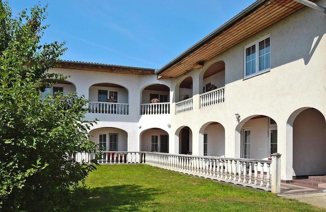 Flat in Podersdorf am See with balcony