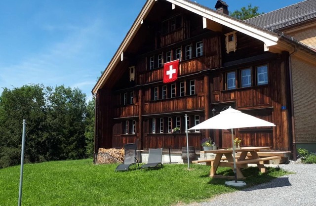 Flat with mountain view