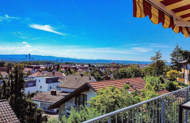 Flat with terrace near the Swiss border