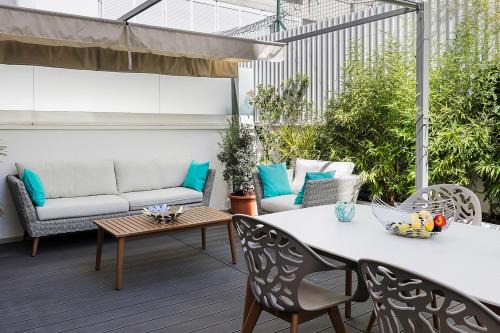 Flea Market Alfama House (Patio/Pool/AC/Garage)