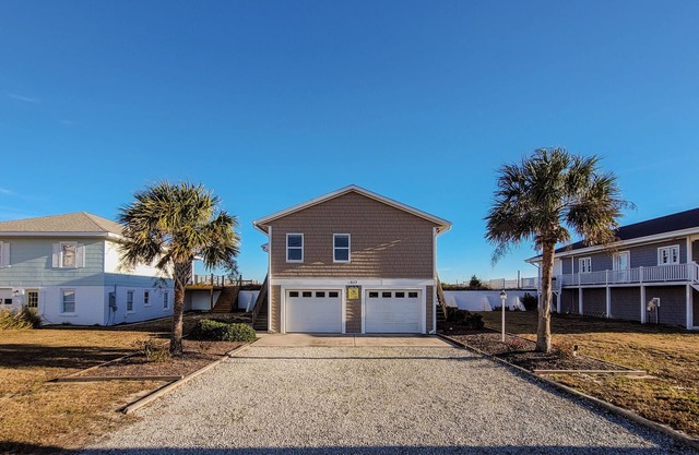 Flippin' Out: A Slice of Coastal Paradise