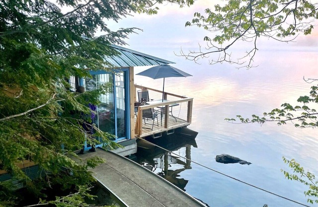 Floating Island Cabin