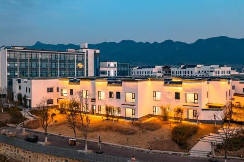 Floral Shemanyue Mountain Homestay