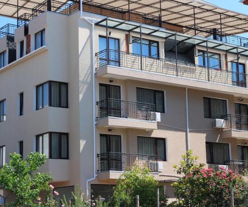 Flowers Apartments