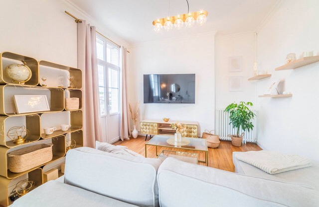 FOCH 14 - Grand appartement confortable et lumineux