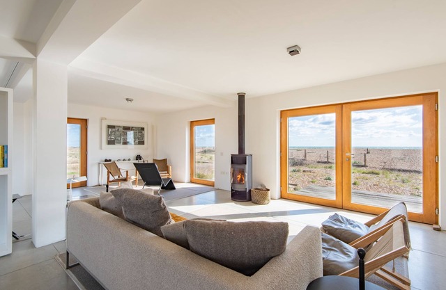 Fog Signal Building, Dungeness by Bloom Stays - sleeps 2